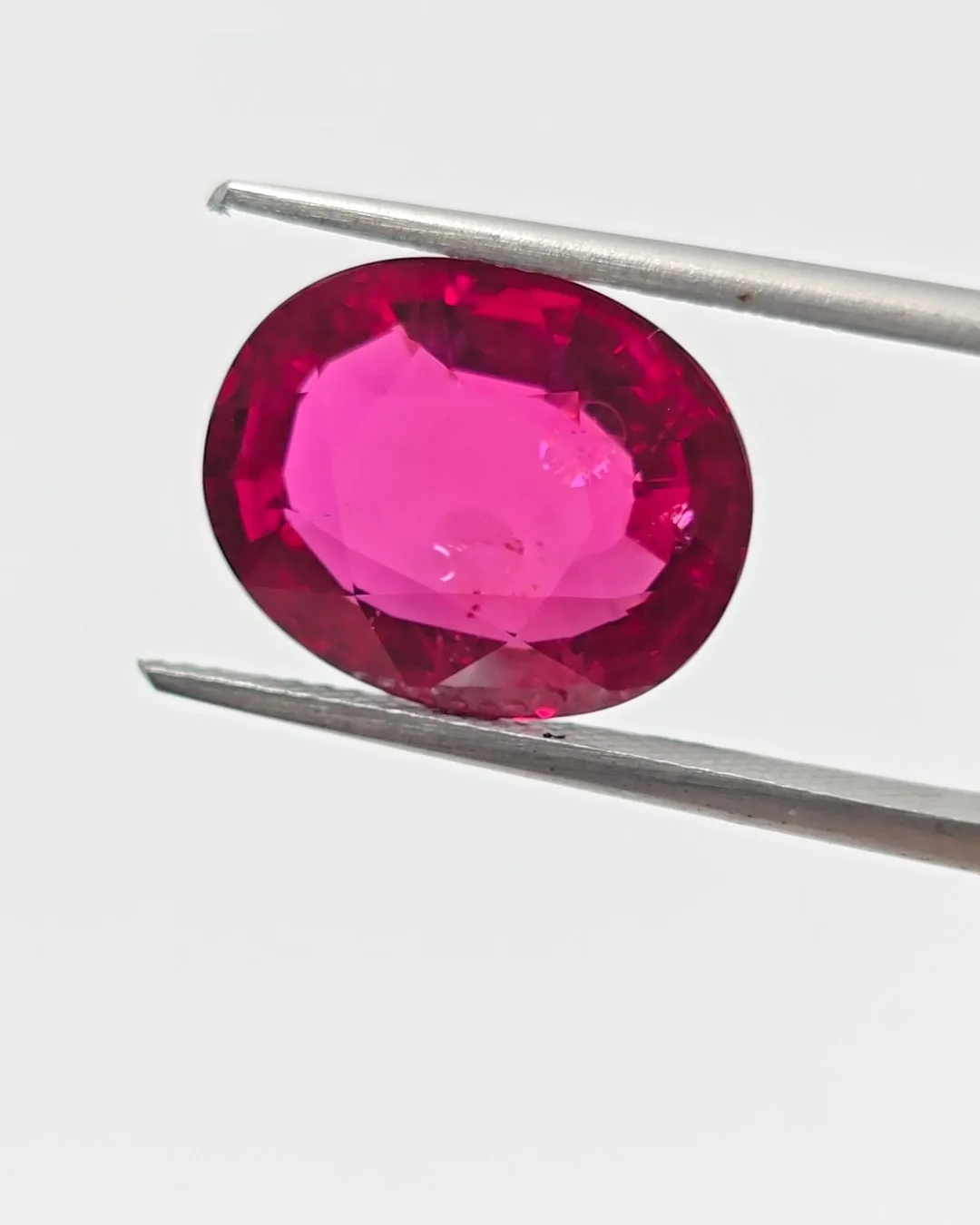 8.15ct · Oval