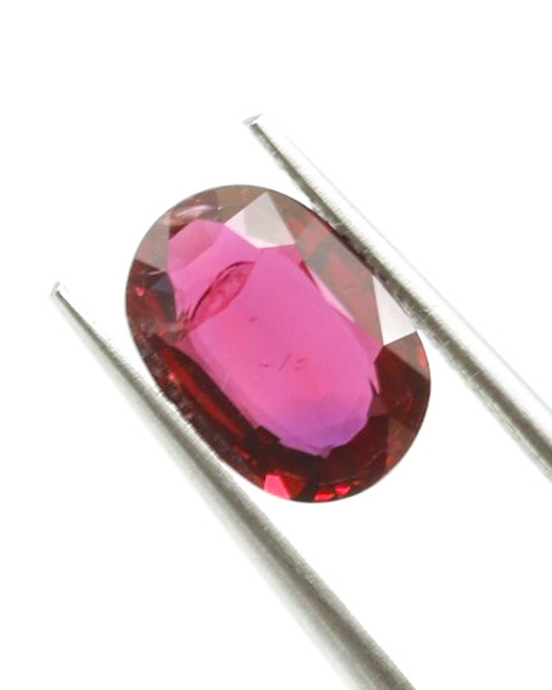 2.28ct Ruby · Oval Cut